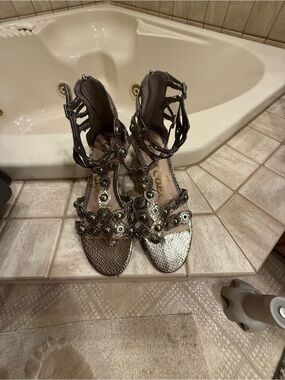 Sam Edelman Desi Pewter Metallic Snake-Print Strappy Gladiator Sandals